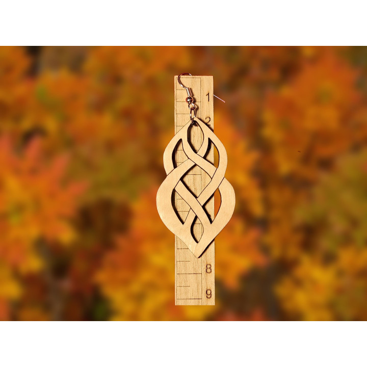 Boucles d’oreilles en bois torsadées