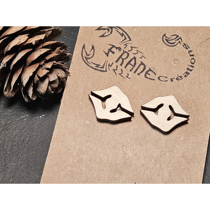 Boucles d’oreilles puces géométriques en bois – petites boucles minimalistes
