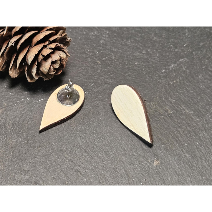 Boucles d’oreilles puces goutte en bois – petites boucles minimalistes légères