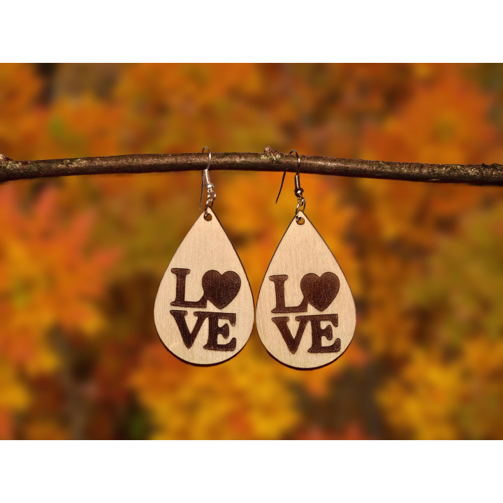 Boucles d'oreilles LOVE bois naturel