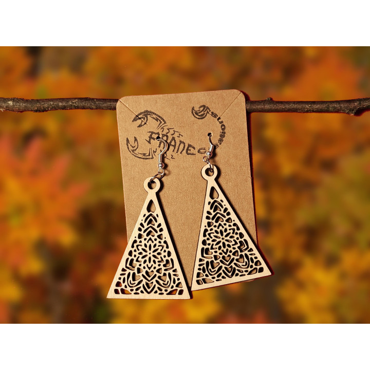 Boucles d'oreilles triangle mandala en bois