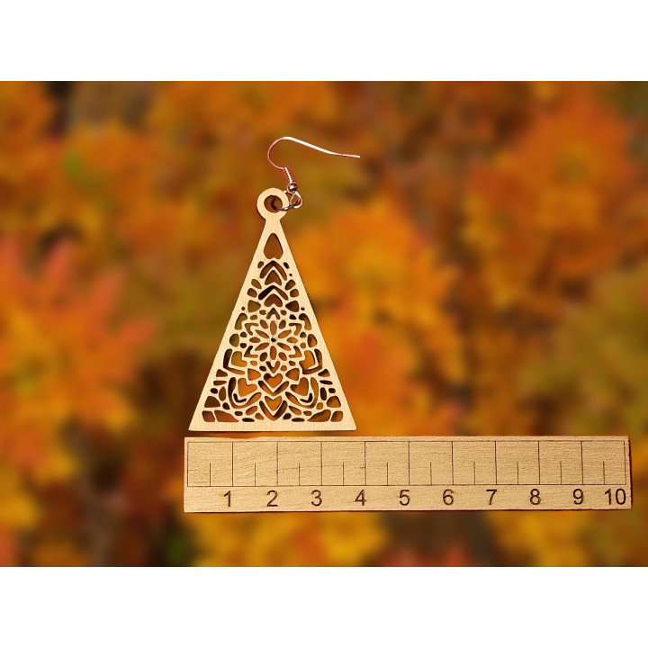 Boucles d'oreilles triangle mandala en bois